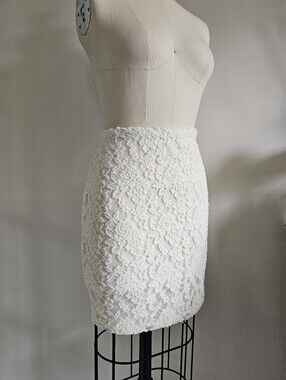 LACE mini skirt, white stretch cotton lace